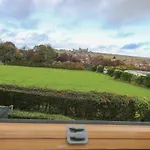 Holiday home Magpie *