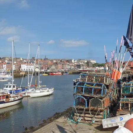 Holiday home Magpie Whitby